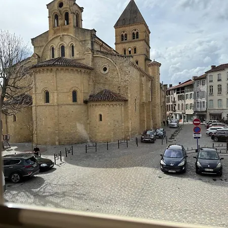 La Du Mas Saint-pierre *